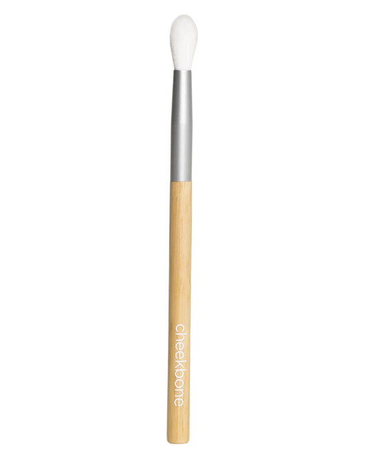 SMALL TAPERED BLENDING EYESHADOW BRUSH - Cheekbone