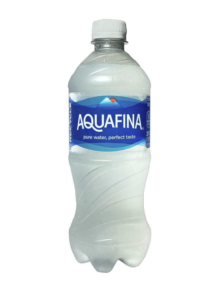 Aquafina Water 591 ml white pack shot